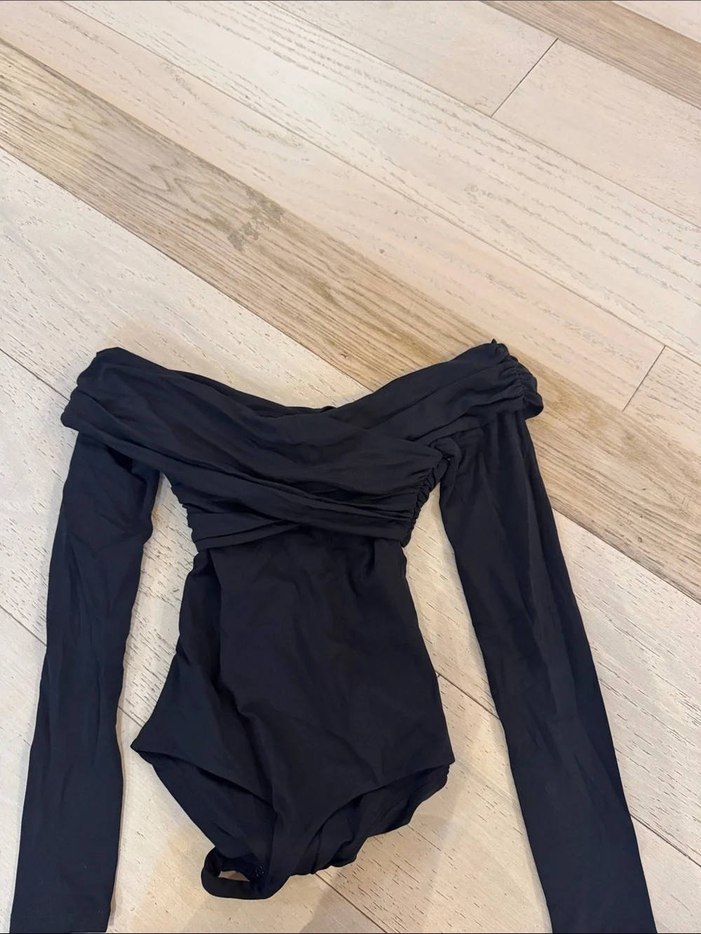 Aritzia Black Off-Shoulder Long Sleeve Bodysuit